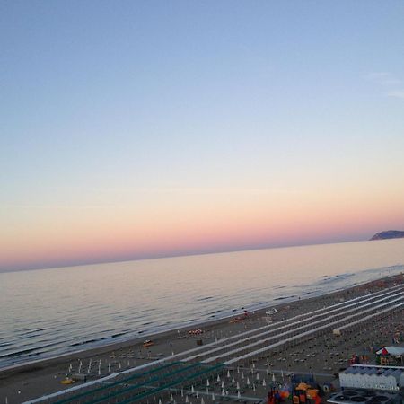 Hotel Diplomatic Riccione Exteriér fotografie