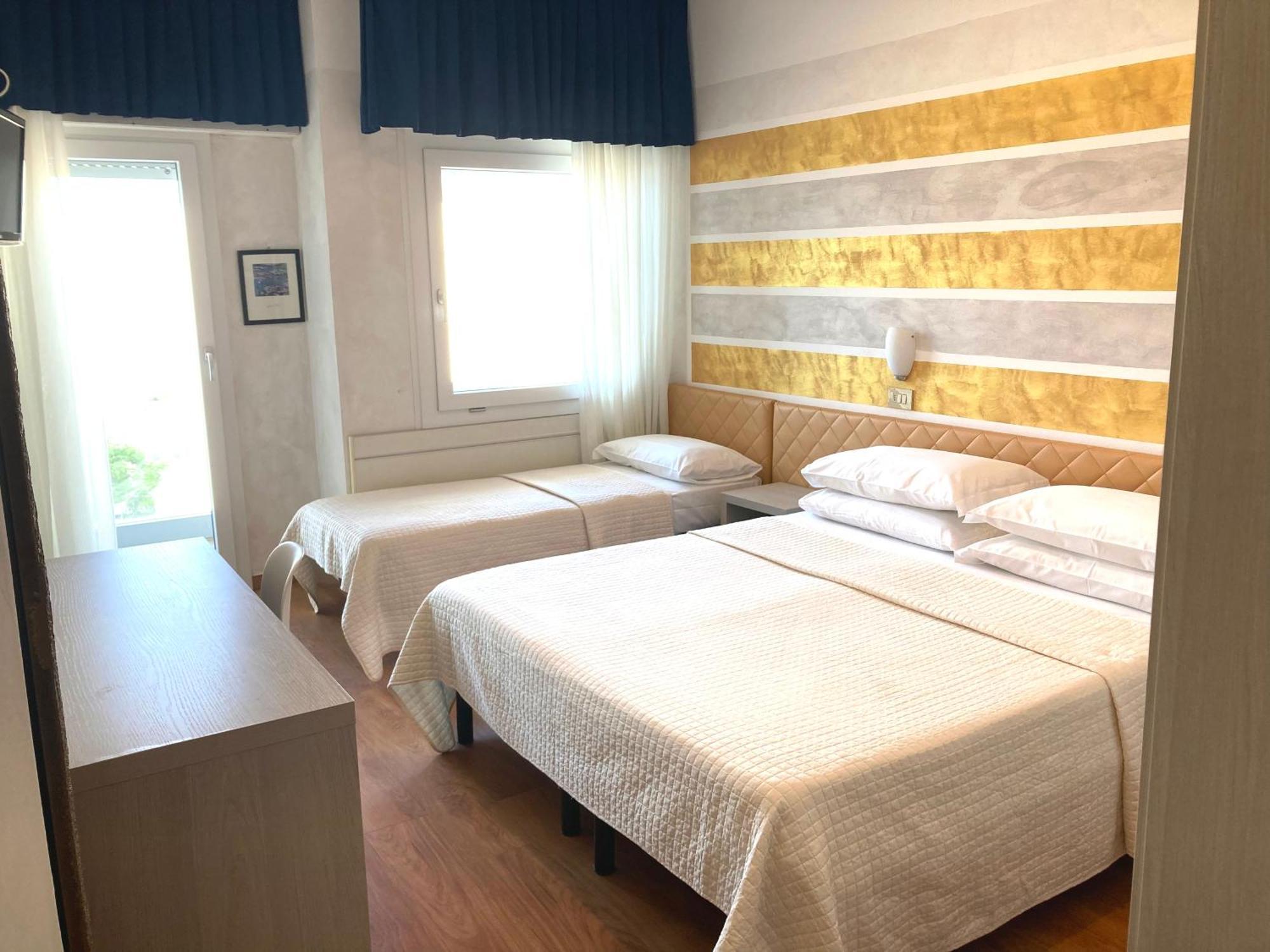 Hotel Diplomatic Riccione Pokoj fotografie